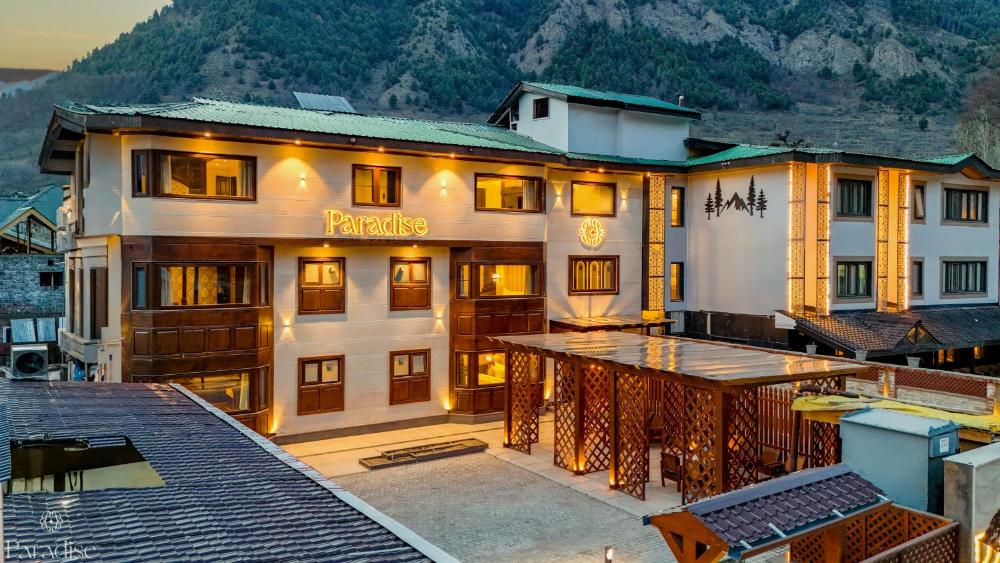 Paradise Hotels