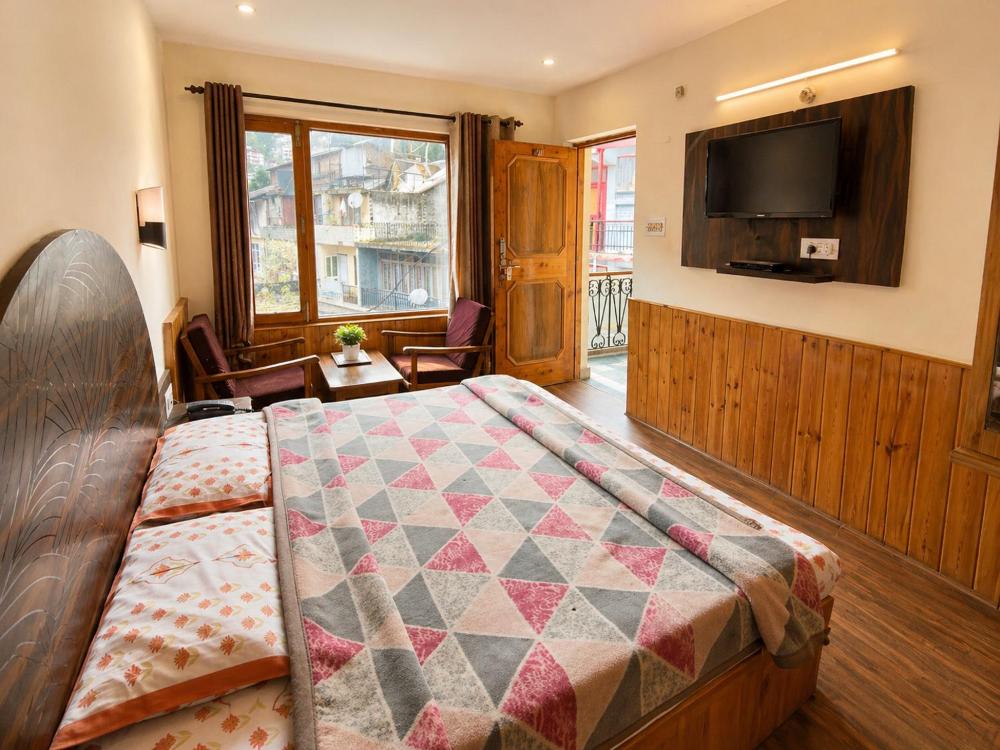 Hotel Pushpak