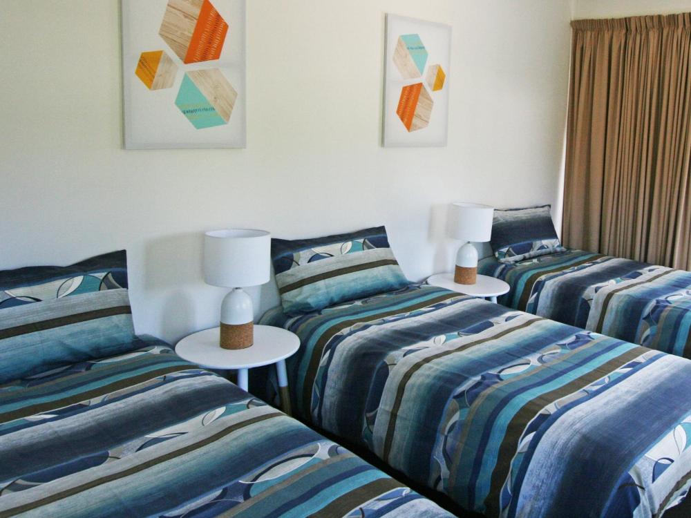 Room image 4