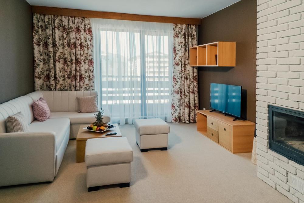 Room image 3