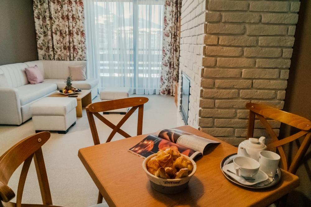 Room image 5