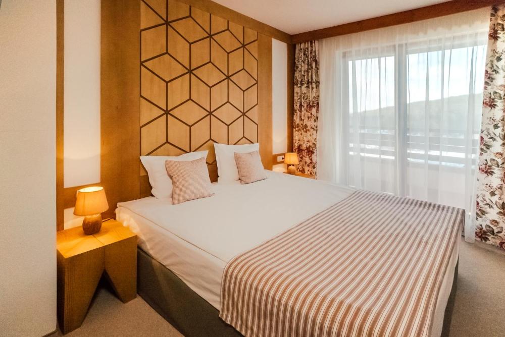 Room image 4