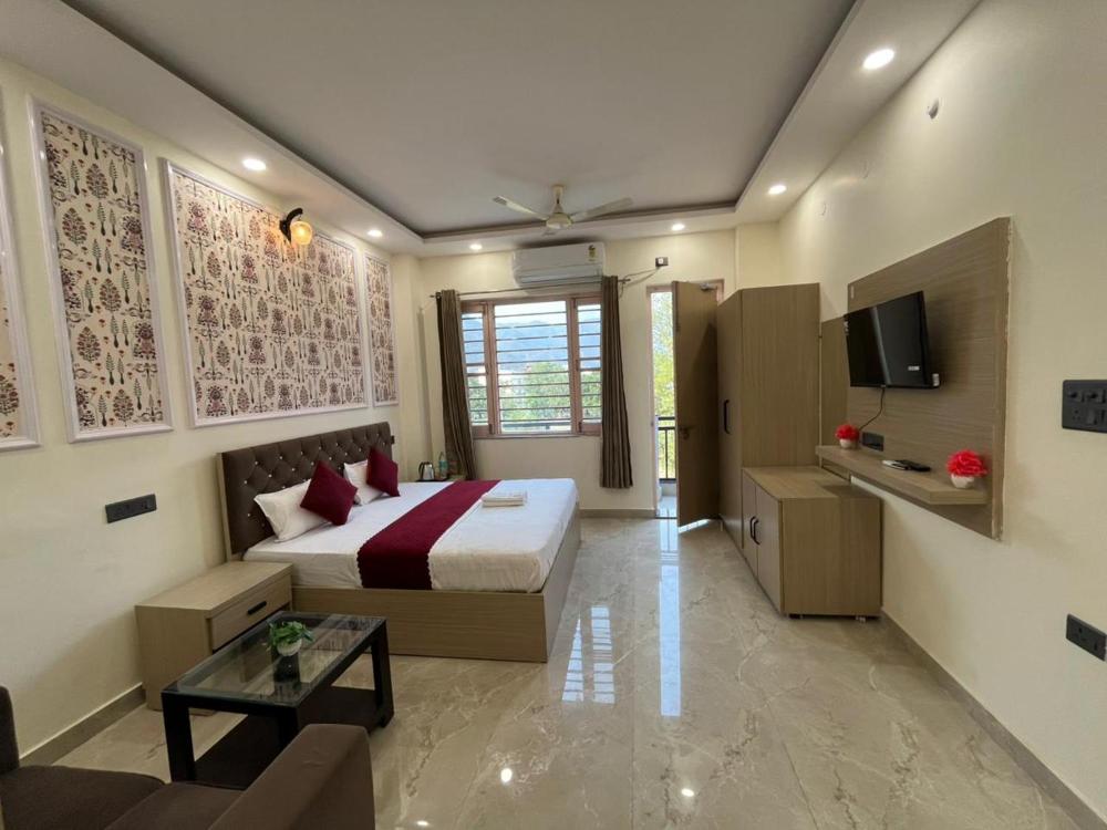 Hotel Pratishtha