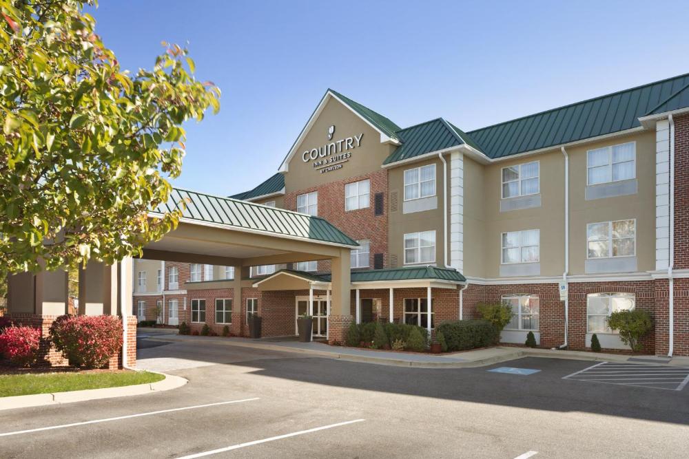 Photo - Country Inn & Suites by Radisson, Camp Springs (Andrews Air Force Base), MD