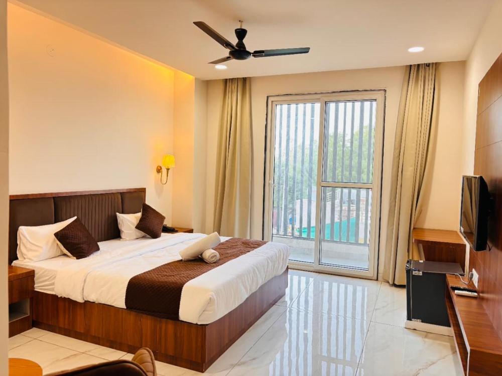 Hotel Janki Elite