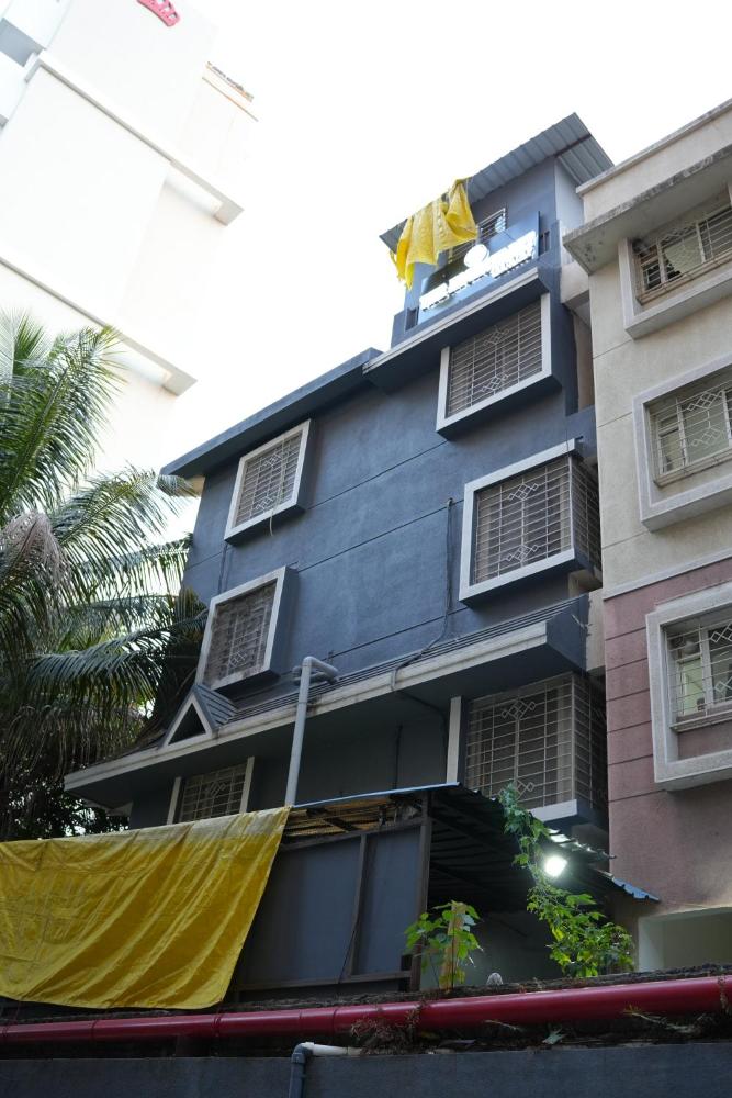 Side Image 1
