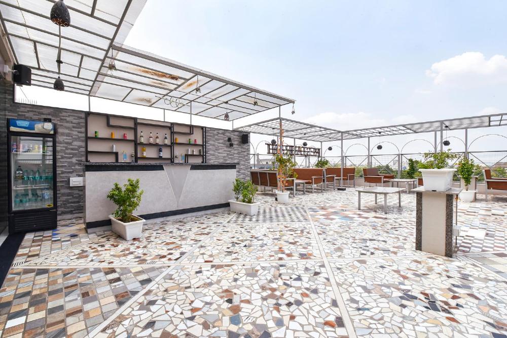 FabHotel Prime Garvit