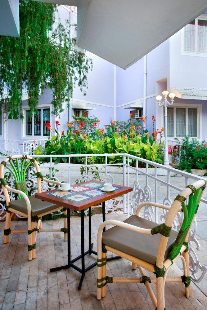 Avion Holiday Resort