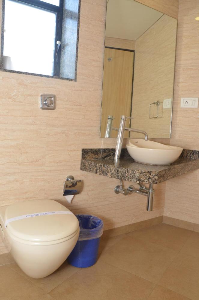 HOTEL ASHRAY INTERNATIONAL, SION - Near BKC