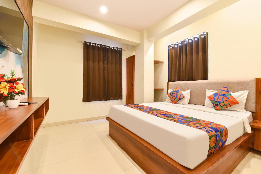 FabHotel Anand Palace