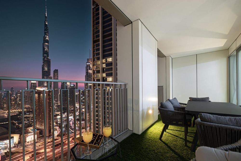 SmartStay at Downtown Views - Best Burj Khalifa View - Brand New Luxury Apartments