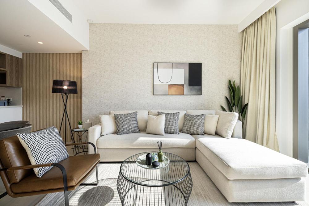 SmartStay at Downtown Views - Best Burj Khalifa View - Brand New Luxury Apartments