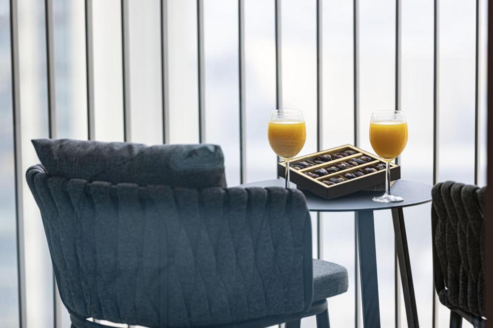 SmartStay at Downtown Views - Best Burj Khalifa View - Brand New Luxury Apartments
