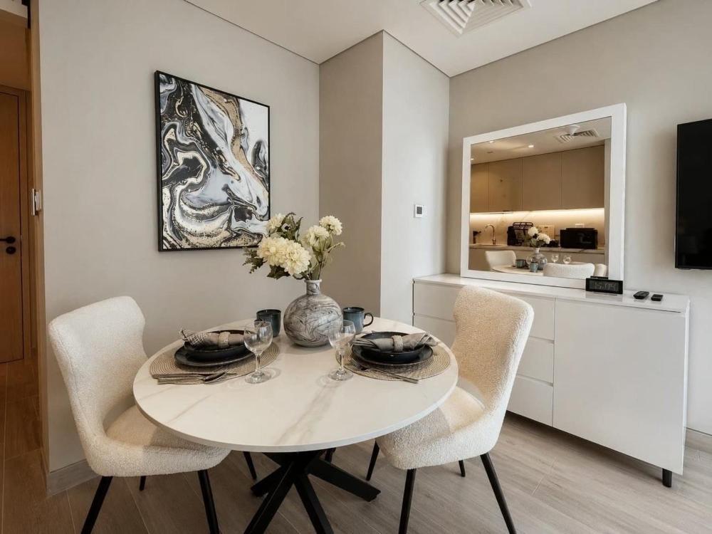Dubai Marina Walk Gem Modern Apartments with Pool & Gym access, Steps to Beach & Metro Managed by Su
