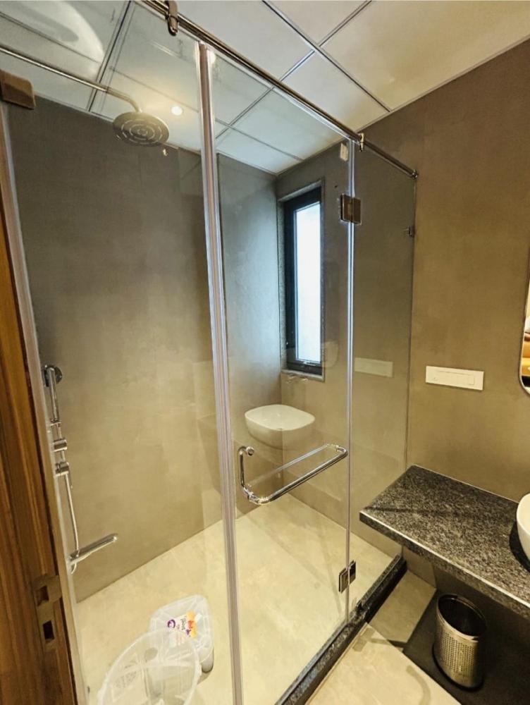 Hotel Layover Stay-3 Minutes From the Airport