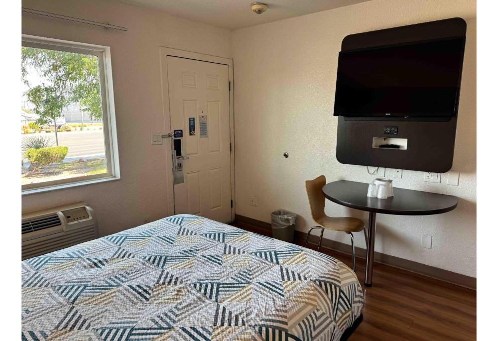 Room Image 5
