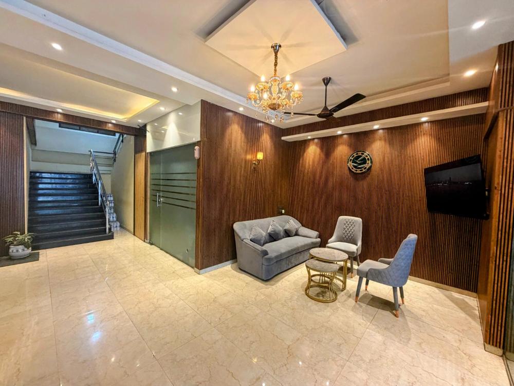 Hotel Golden Palace
