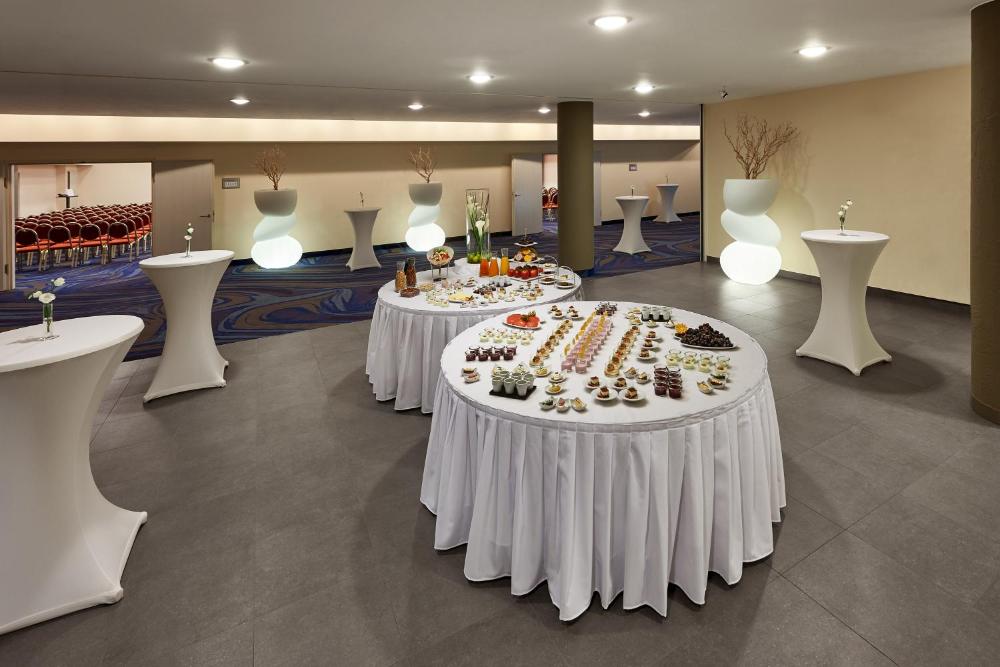 Mercure Hotel Berlin Tempelhof Prices Photos Reviews - 