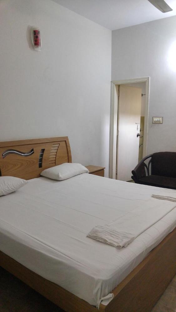 Room image 5