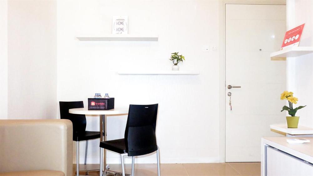 2br At Central Park Mall Madison Park Apartment By - 