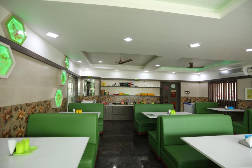 Hotel Green Palace