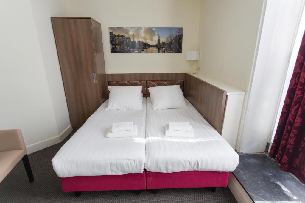 Двухместный (Небольшой двухместный номер с 2 отдельными кроватями), Hotel Park Plantage