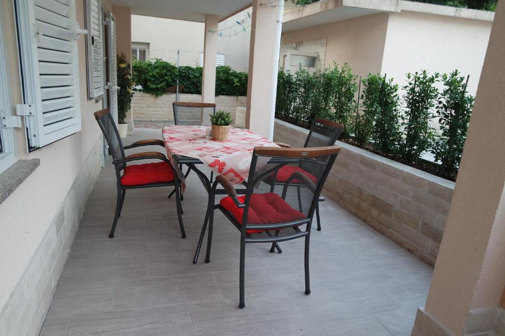 Apartments Jadranka photo 2