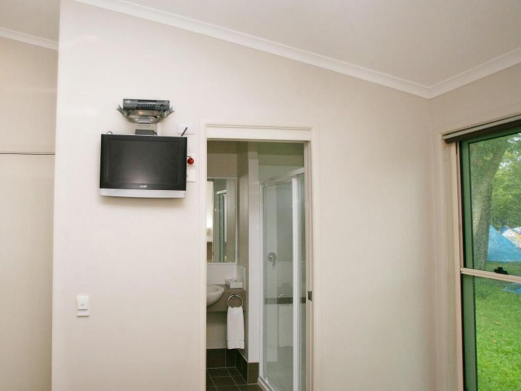 Cairns Holiday Park Room Type - Studio