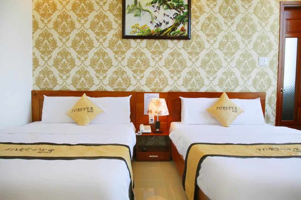 Forever Hotel