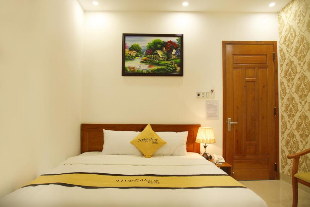Forever Hotel
