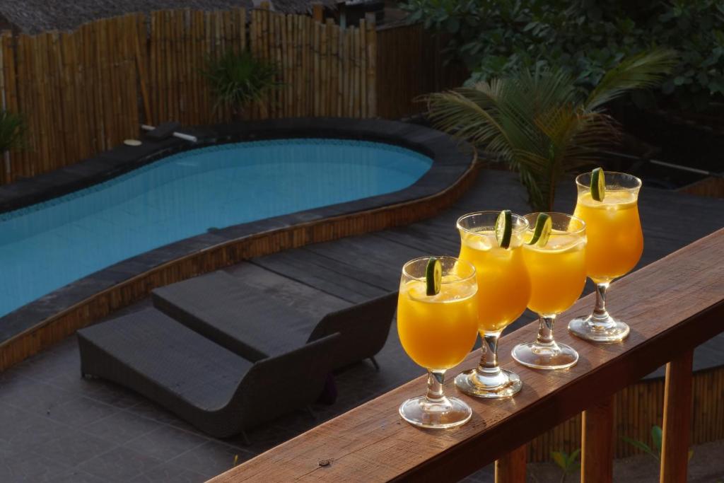 Lutwala Dive and Bungalows - Tap to explore photos