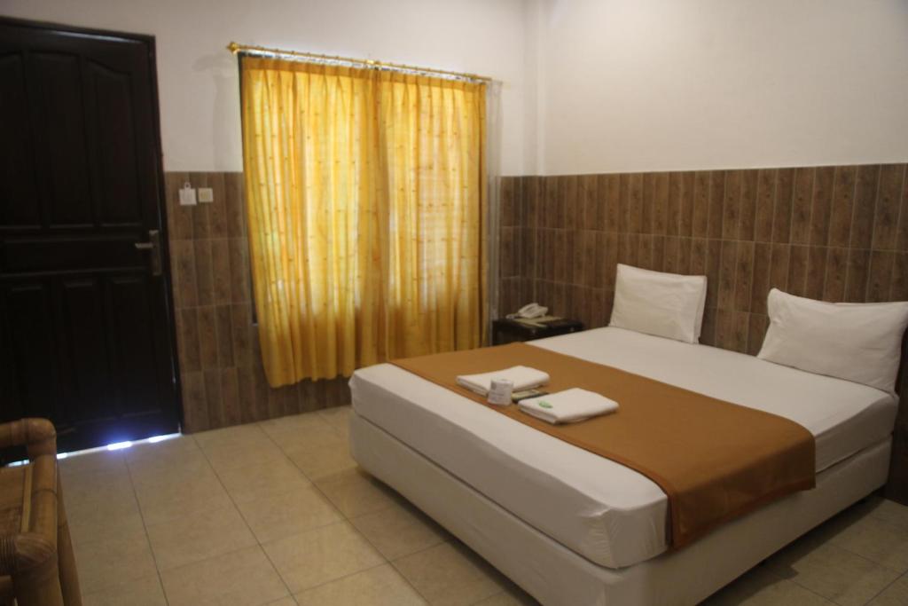 Puri Senggigi Hotel - Tap to explore photos