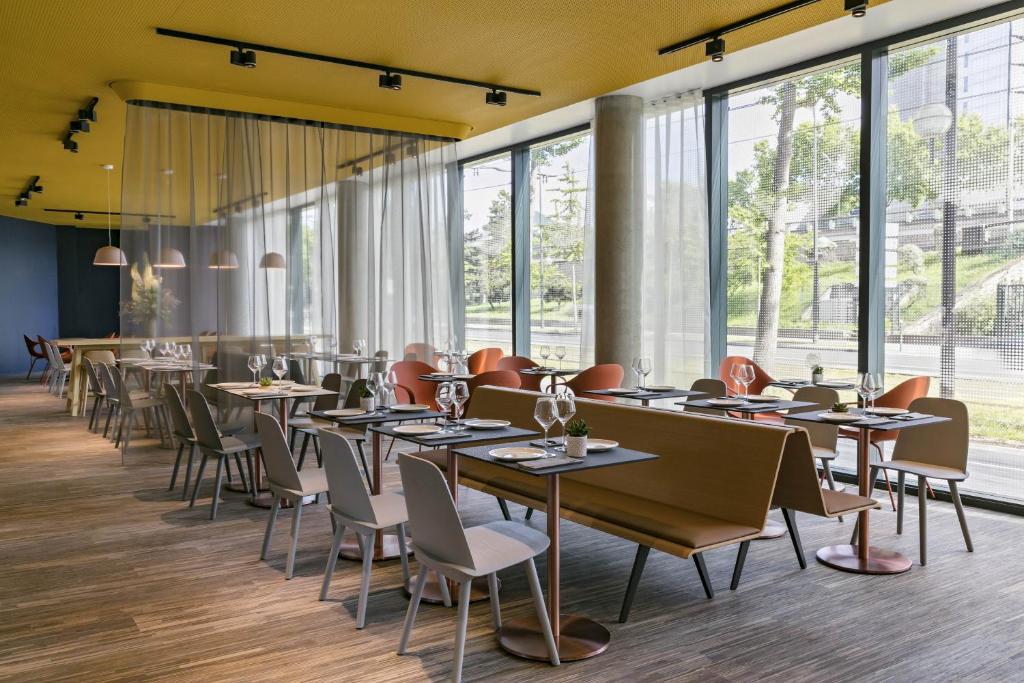 Okko Hotels Paris Porte De Versailles photo 3