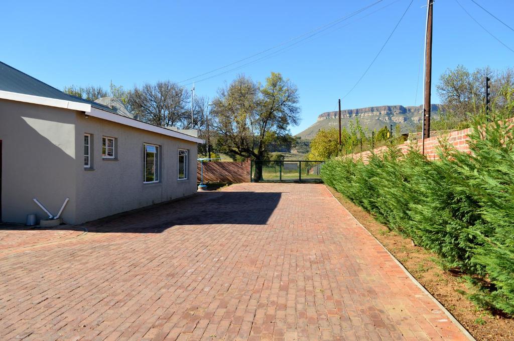 Village Lodge Harrismith photo 2