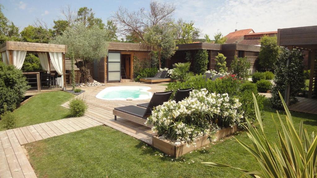 Timazen Lodges Agen Sud photo 3
