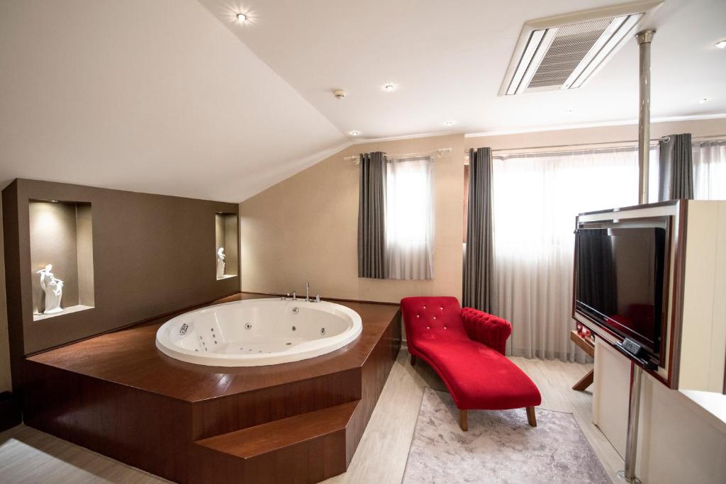 Blueberry Boutique Hotel - Boutique Class - Tap to explore photos