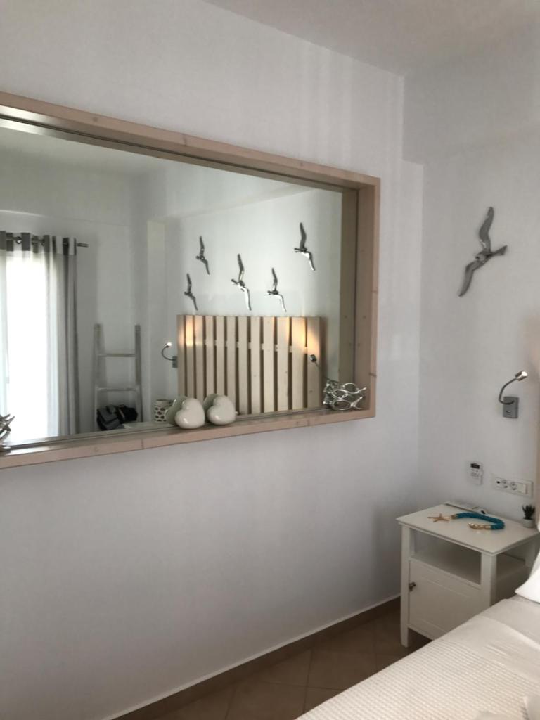 Yanna Luxury Suites (Asteri Suites) photo 4