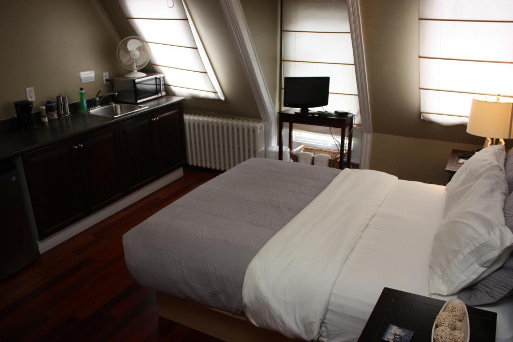 The Duckworth Inn photo 2