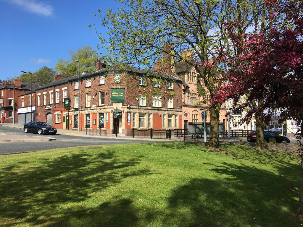Assheton Arms Hotel - Tap to explore photos