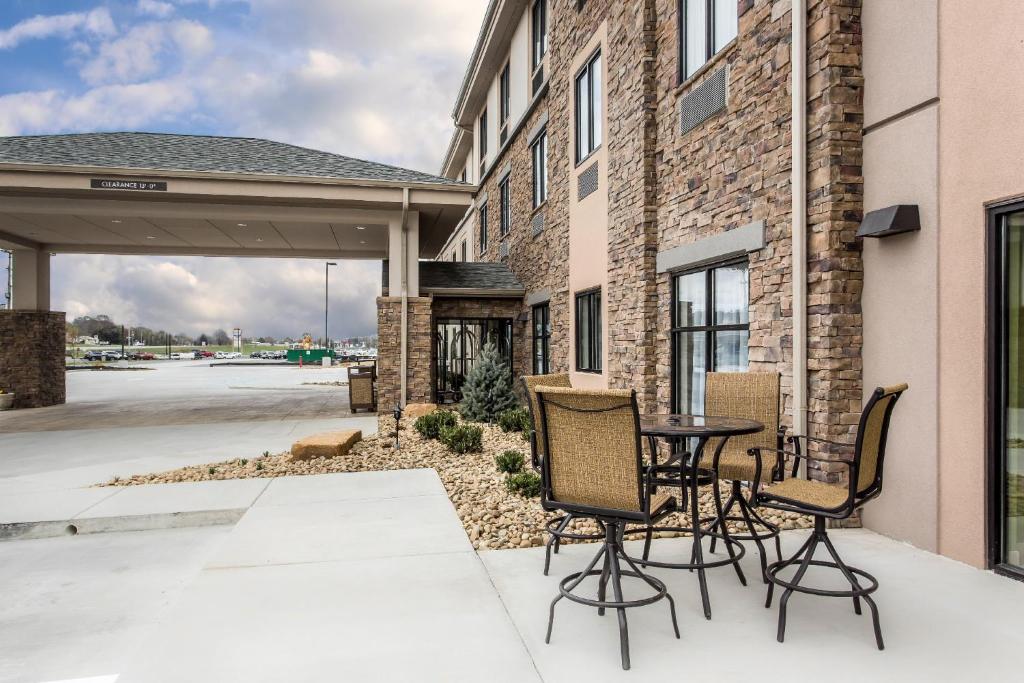 Sleep Inn & Suites Dayton photo 1