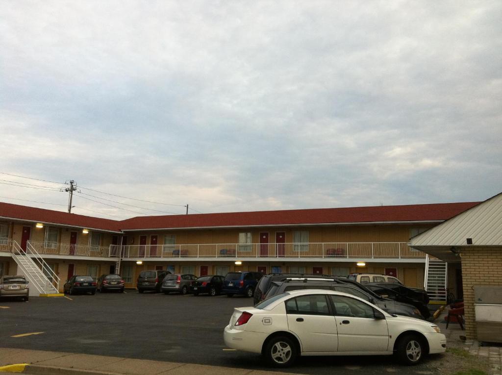 Scottish Inn Near the Falls and Casino photo 3