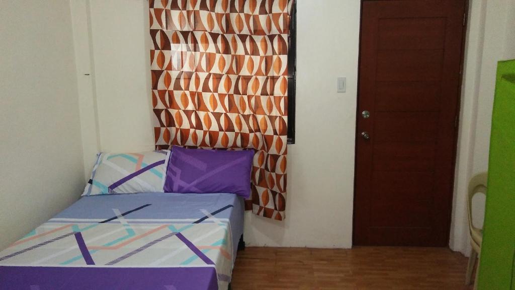 Двухместный (Двухместный номер с 1 кроватью), Budget Studio Unit in Makati