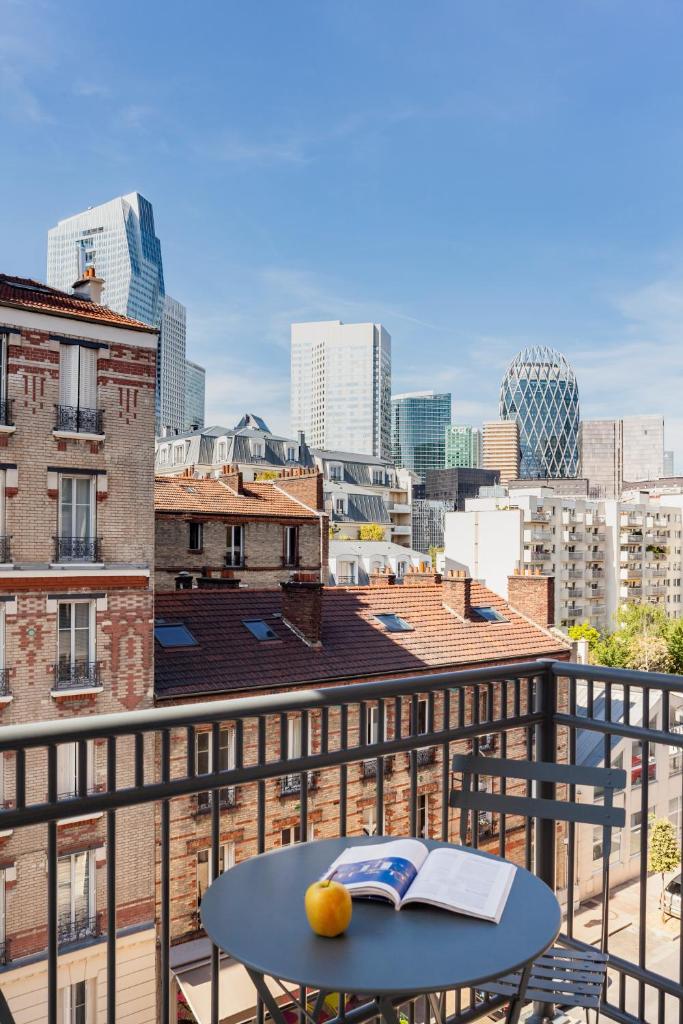Студио (Номер-студио с балконом), Aparthotel Adagio Access La Défense Puteaux