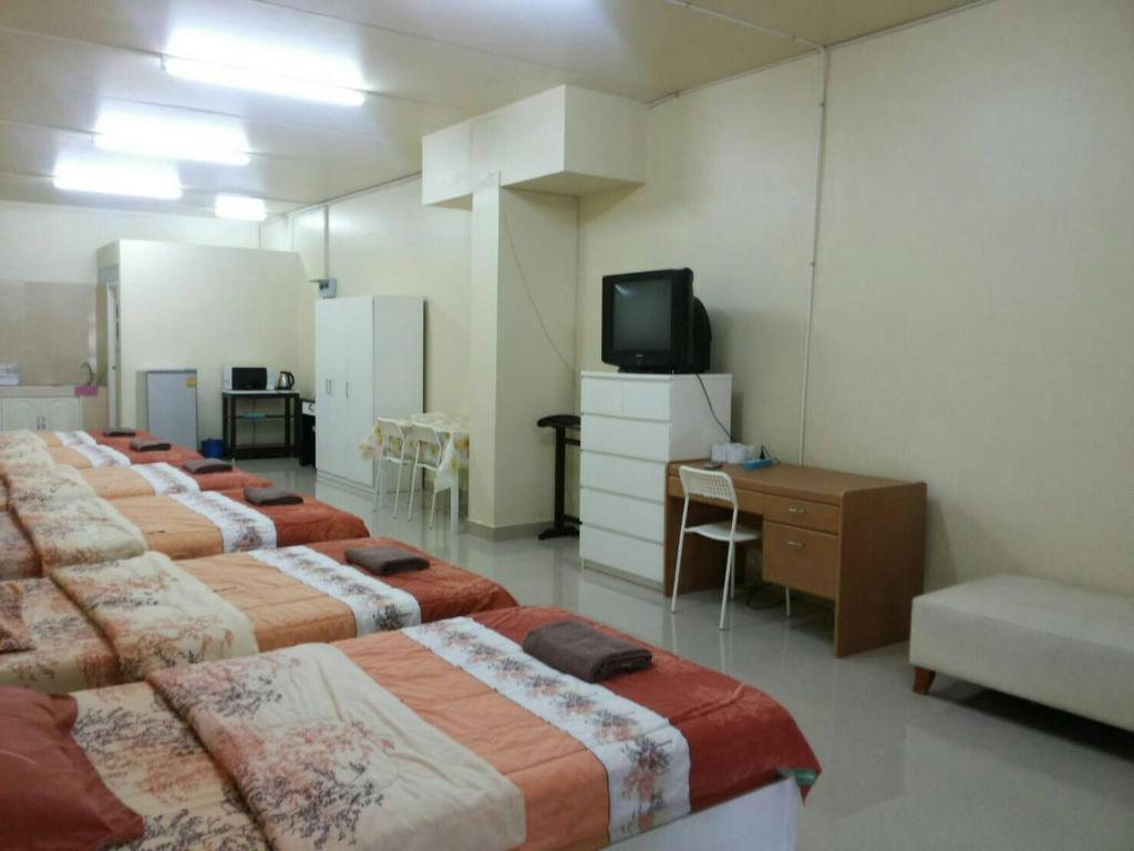 SK Muangthongthani Apartment - Tap to explore photos