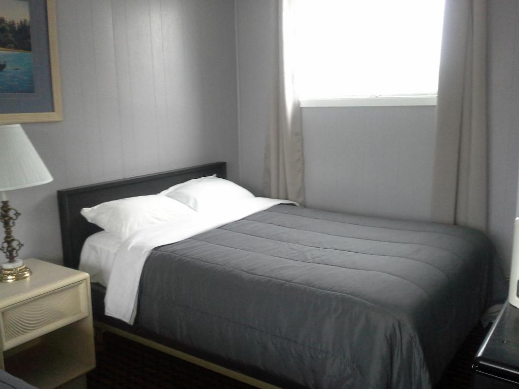 Frontiersman Motel photo 4