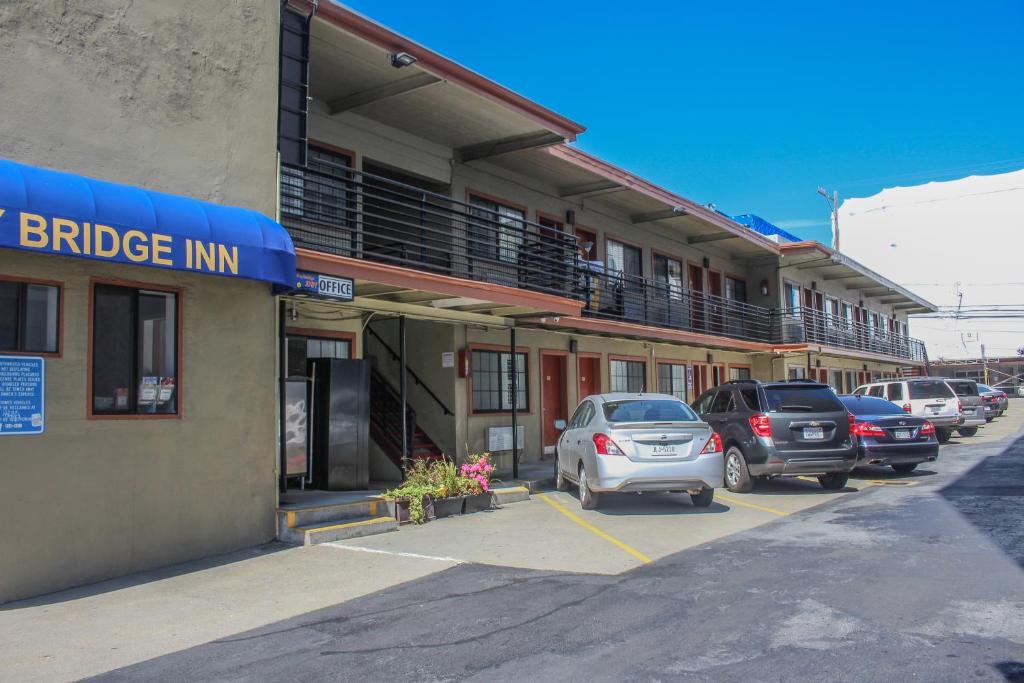 Bay Bridge Inn image