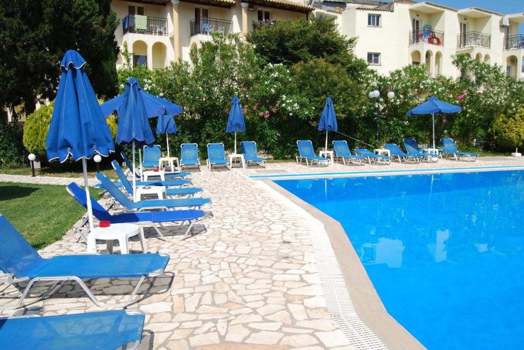 Alexandros Studios Apartments photo 4