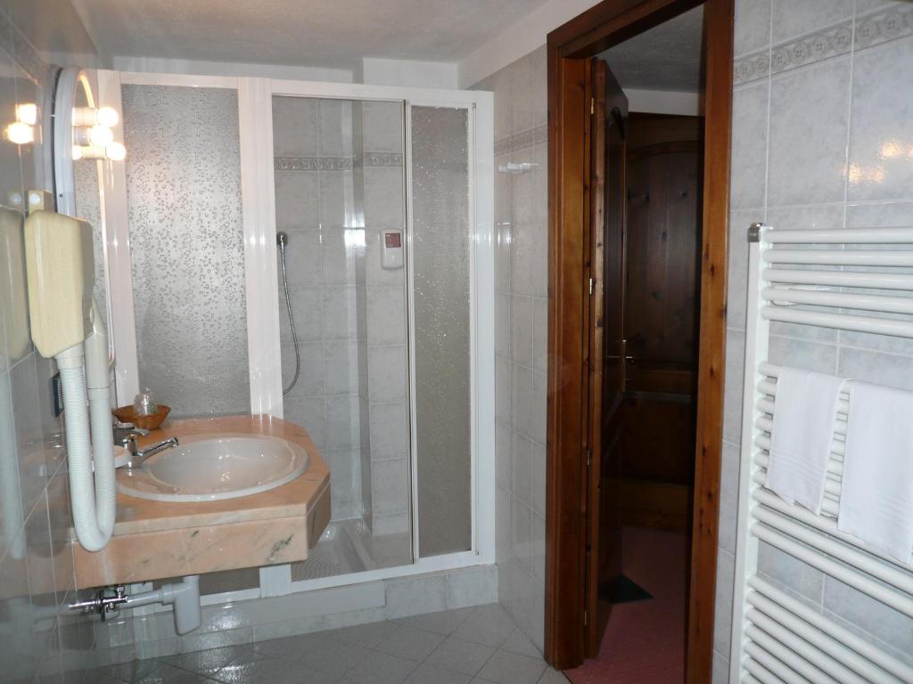 Hotel Petit Giles photo 2