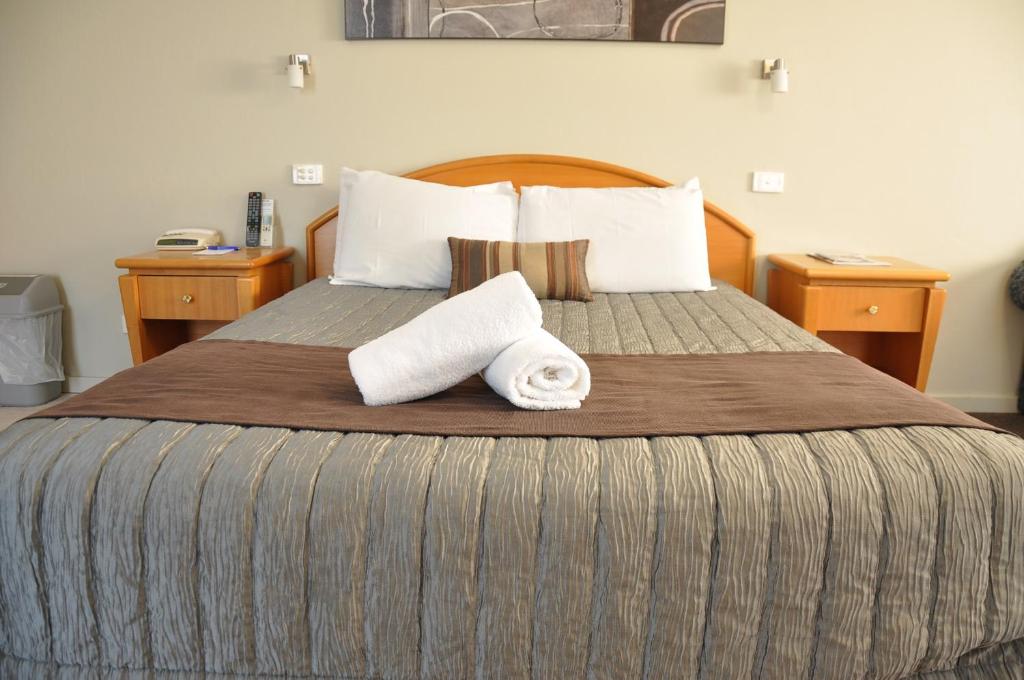 Chittaway Motel Room Type - Deluxe Queen Room
