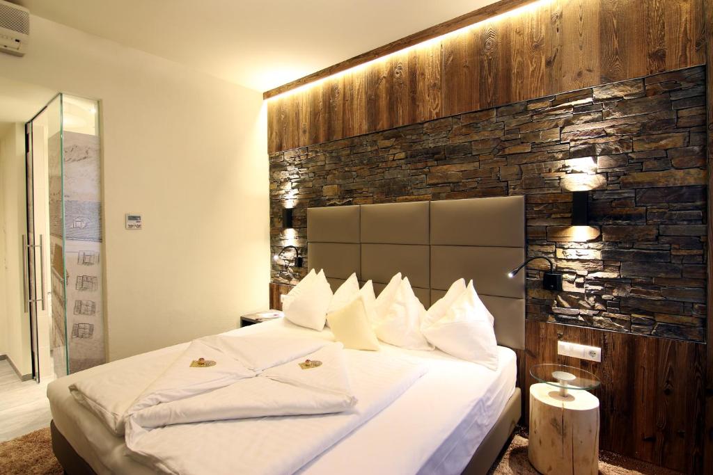 Двухместный (Традиционный двухместный номер с 1 кроватью), BEST WESTERN Plus Hotel Goldener Adler Innsbruck